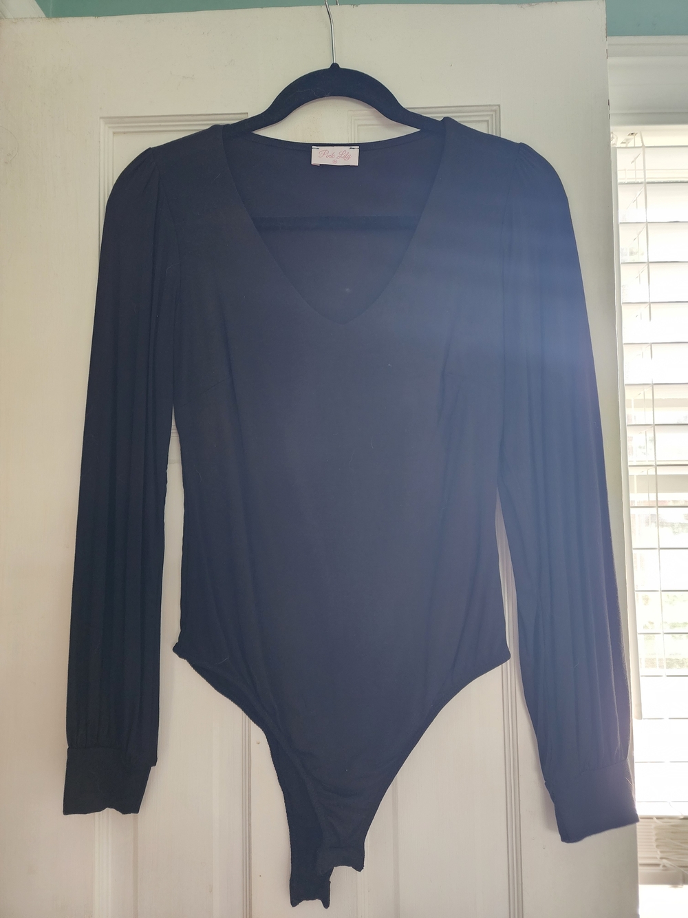 Pink Lily Black Long-Sleeve V-Neck Bodysuit With Balloon Sleeves